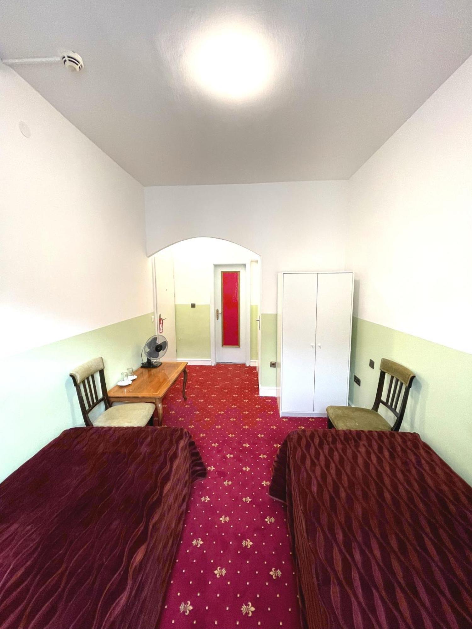 Hotel Viktoria Viena Cameră foto